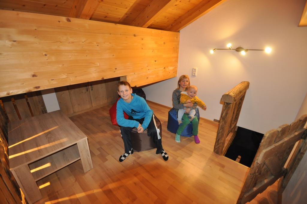 Apartment Lacklhof Großkirchheim Oda fotoğraf